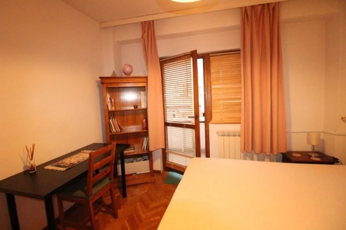 Universitate, inchiriere apartament 3 camere, bloc 1980,