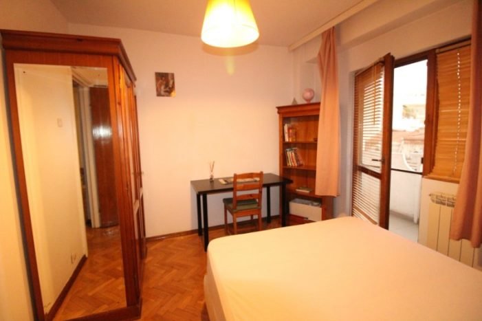 Universitate, inchiriere apartament 3 camere, bloc 1980,